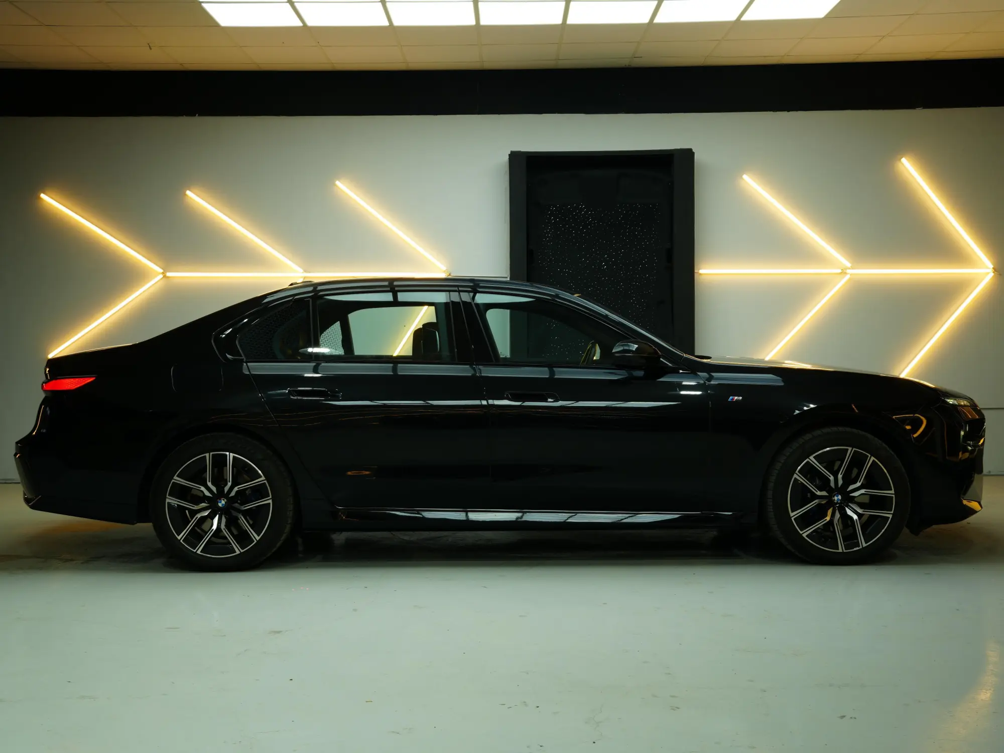 BMW 735i Series