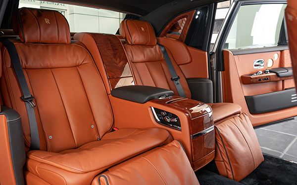 Rolls Royce Phantom EWB V12 Gold