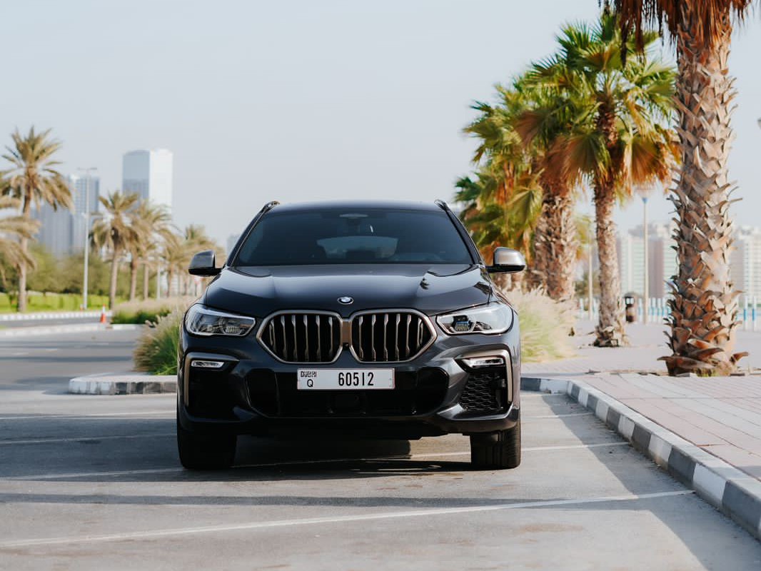 BMW X6 M50i, 2022