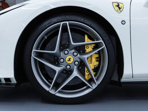 Ferrari F8 Tributo, 2022