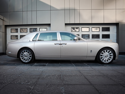 Rolls Royce Phantom EWB V12 Gold