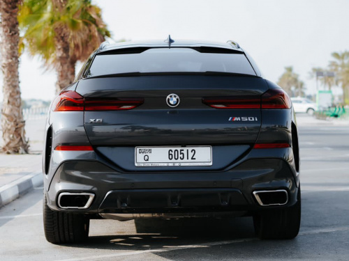 BMW X6 M50i, 2022